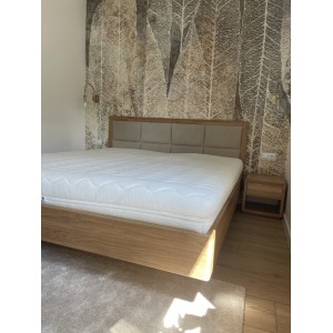 Łóżko dębowe lewitujące z tapicerowanym wezgłowiem ZEN 16