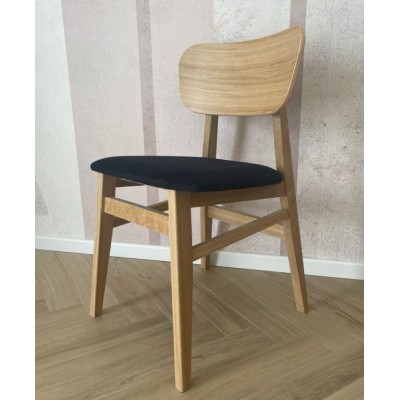 Dębowe krzesło z tapicerowanym siedziskiem Aria II Dębowe krzesło z tapicerowanym siedziskiem Aria II