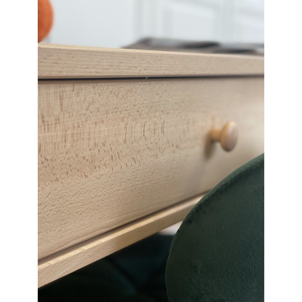 Bukowa komoda RTV w stylu skandynawskim Scandic