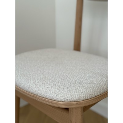 Dębowe krzesło barowe - hoker - tapicerowany II