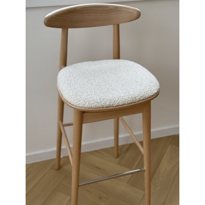 Czarne krzesło barowe - hoker - tapicerowany II