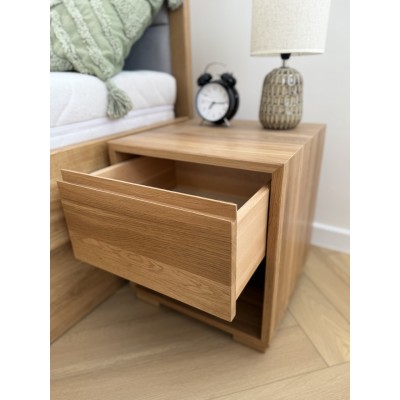 Szafka nocna dębowa QUATTRO (1s) Szafka nocna dębowa QUATTRO (1s)