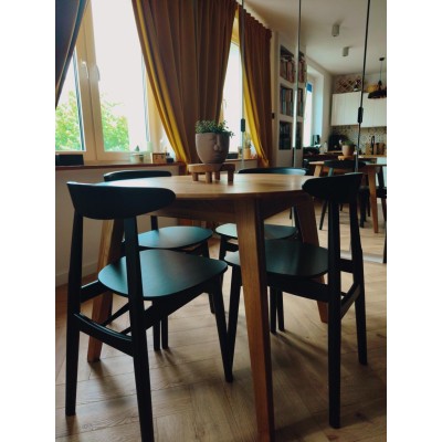 Dębowy, rozkładany okrągły stół w stylu RETRO