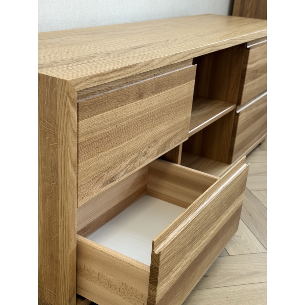 Dębowa komoda QUATTRO RTV 4s magazyn