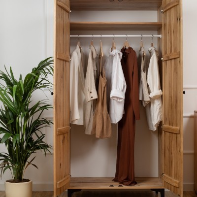 Meble drewniane z Krakowa - kolekcja mebli drewnianych - KOBE -