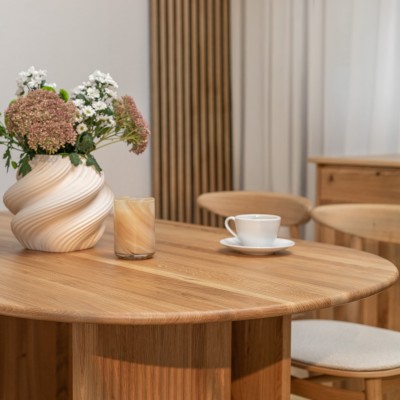 Stół NOA Japandi z litego dębu | Lamelowy stół do jadalni | Stół NOA Japandi z litego dębu | Lamelowy stół do jadalni |