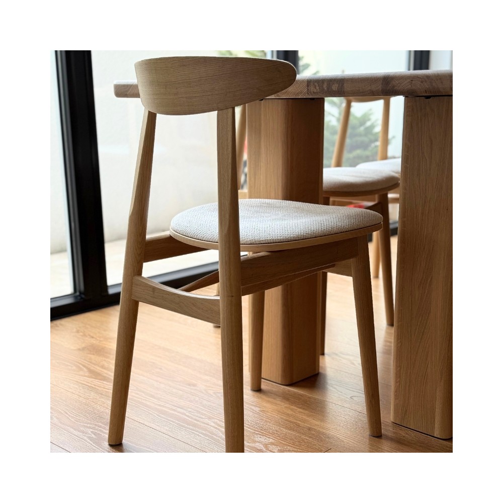 Dębowe krzesło z tapicerowanym siedziskiem Piccolo