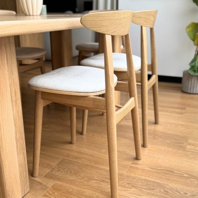 Dębowe krzesło z tapicerowanym siedziskiem Piccolo