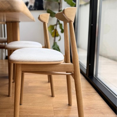 Dębowe krzesło z tapicerowanym siedziskiem Piccolo