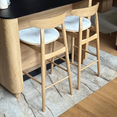 Dębowe krzesło barowe - hoker - tapicerowany II