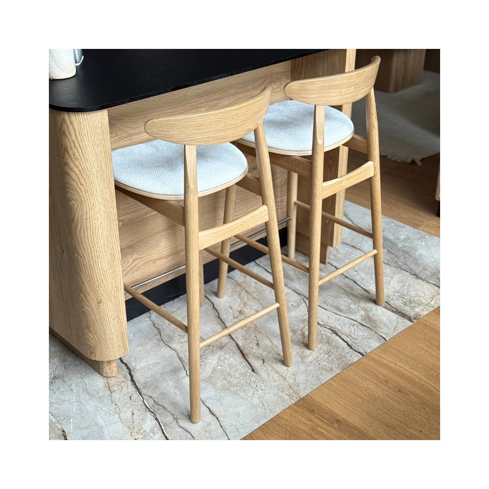 Dębowy hoker drewniany Piccolo tapicerowany II