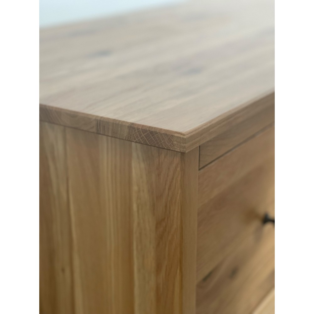 Komoda z dzikiego dębu SCANDIC – 3 szuflady, lakierowana