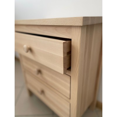 Bukowa szafka nocna w stylu skandynawskim Scandic 2s