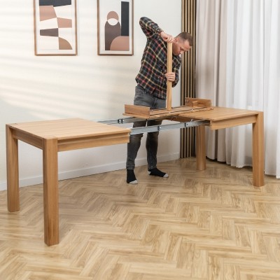 Dębowy rozkładany stół TEKO