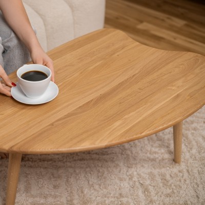 Ława dębowa CLOUD II – kompaktowy stolik kawowy z litego dębu