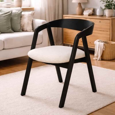 Czarne krzesło drewniane MKR-12 z tapicerowanym siedziskiem