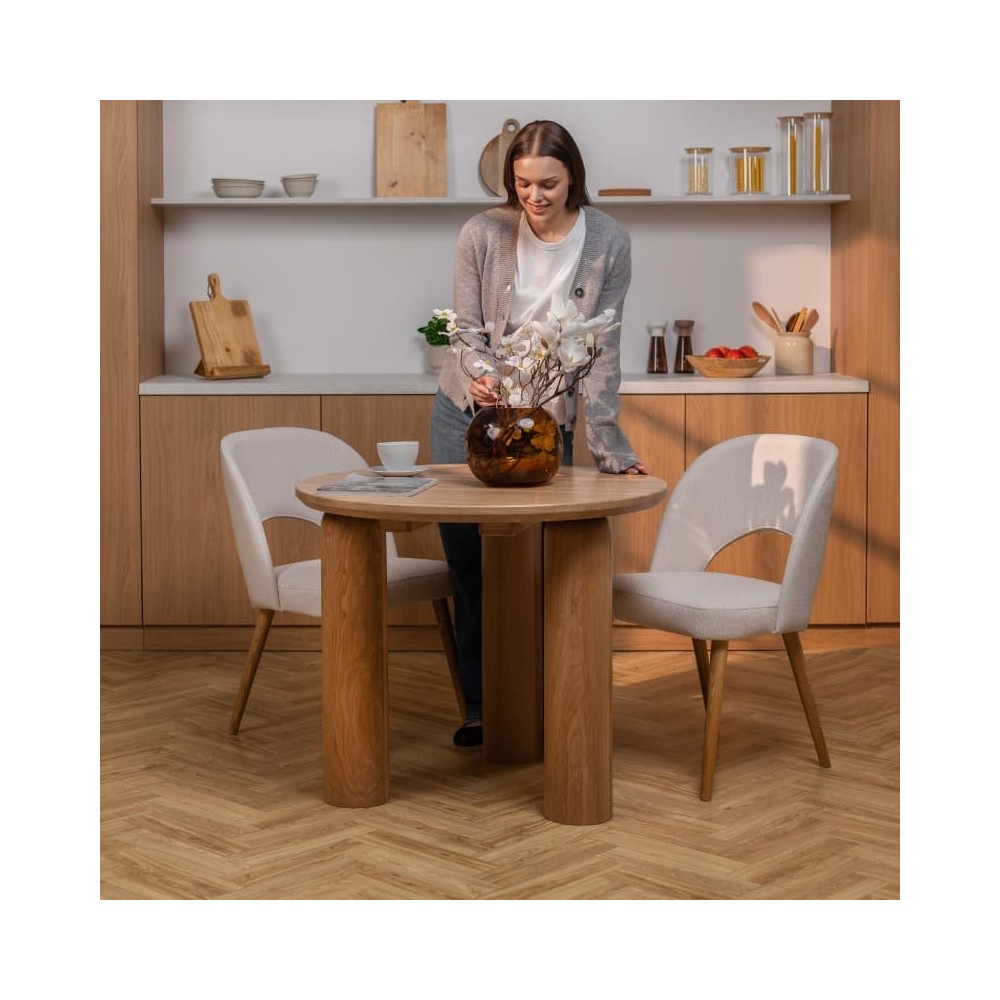 Fotel tapicerowany MKR-15 | Dębowe nogi, polska produkcja