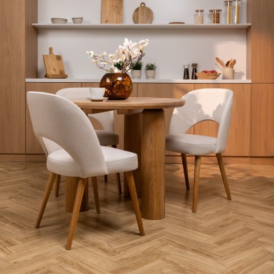 Fotel tapicerowany MKR-15 | Dębowe nogi, polska produkcja