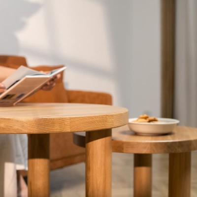 Komplet stolików kawowych dębowych HARMONIA