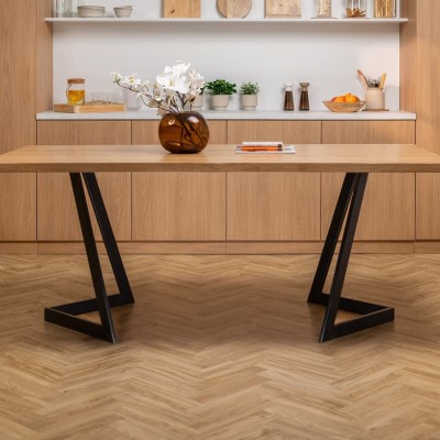 Stół dębowy V z nieregularnymi krawędziami | lity dąb 4 cm | rozkładany