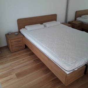 Łóżko drewniane dębowe z cofniętym pojemnikiem FORTE 17