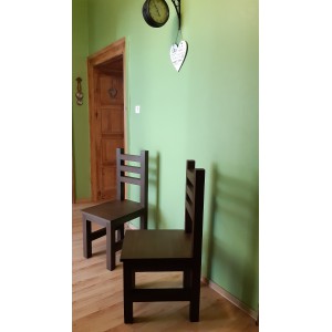 Krzesło drewniane ENZO w kolorze ciepły orzech 1